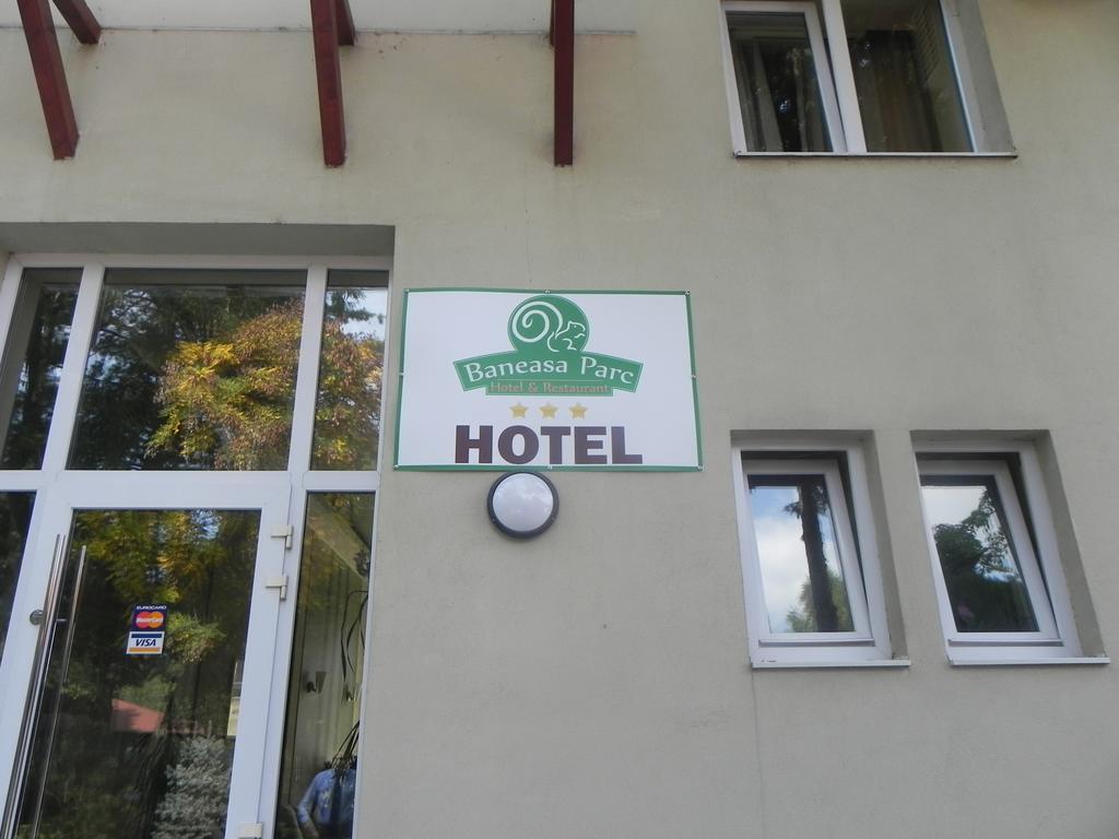Hotel Baneasa Parc Bukarest Exteriör bild